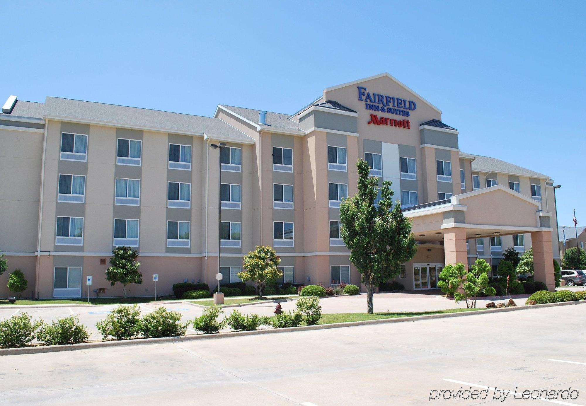 Fairfield & Hotel